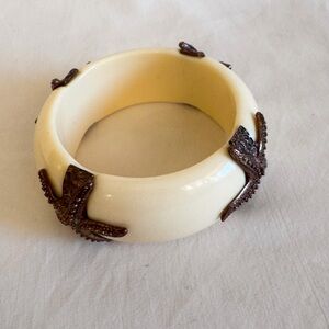 Vintage Ivory Resin Chunky Bangle Bracelet With  Metal starfish Accents  Bangle